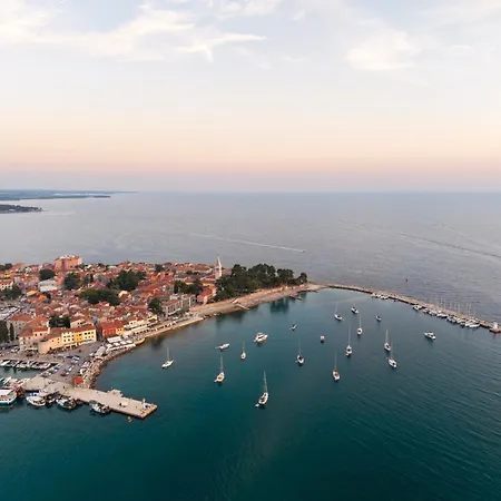 Pearl Infinity Luxury Floating House * Novigrad Istria