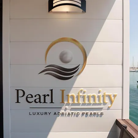 Pearl Infinity Luxury Floating House Novigrad Istria