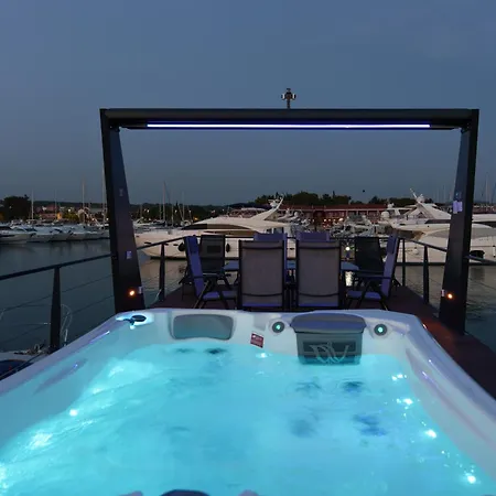 Pearl Infinity Luxury Floating House