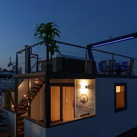 Pearl Infinity Luxury Floating House 아파트 Novigrad Istria
